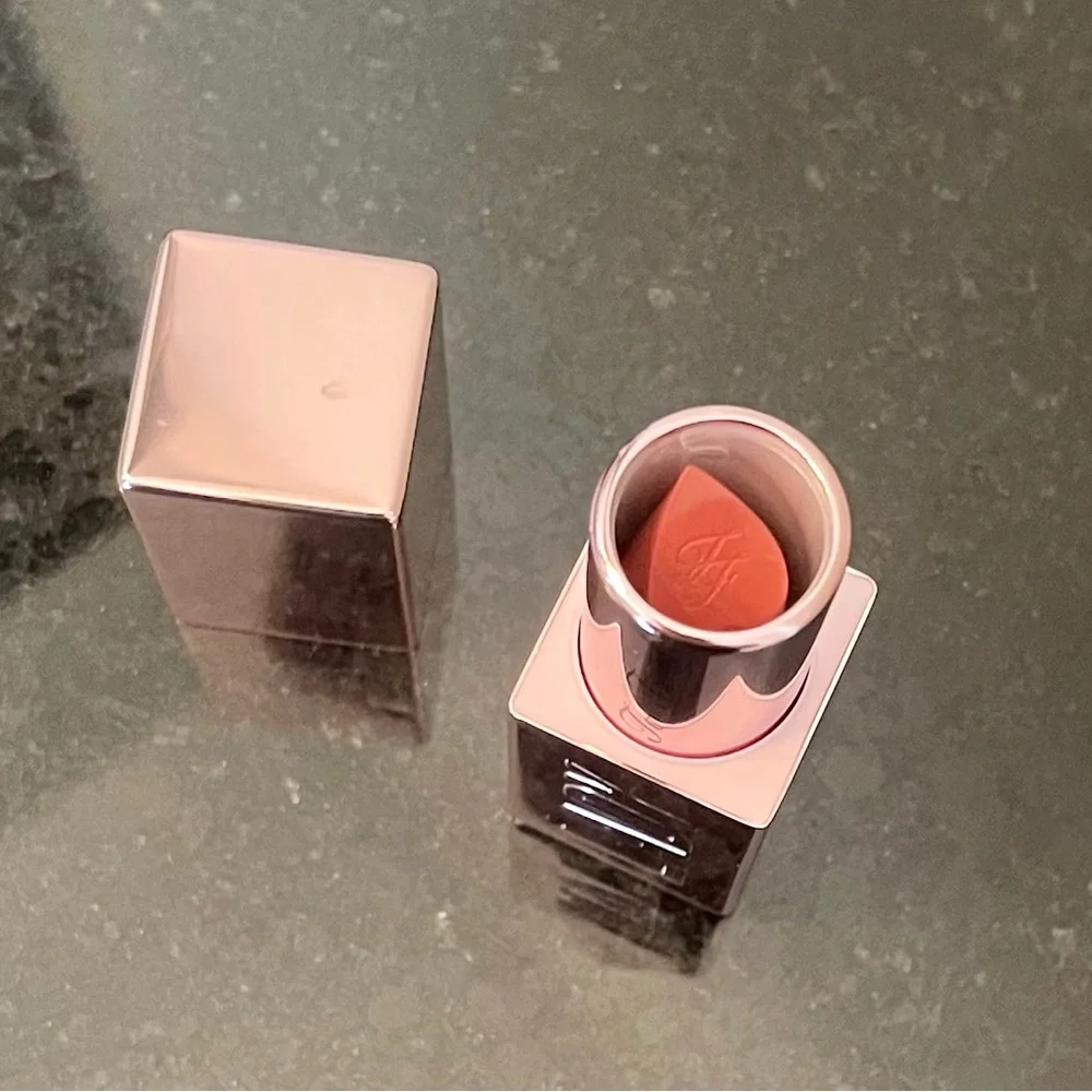 Too Faced Lady Bold Lipstick - Picture 7 of 8